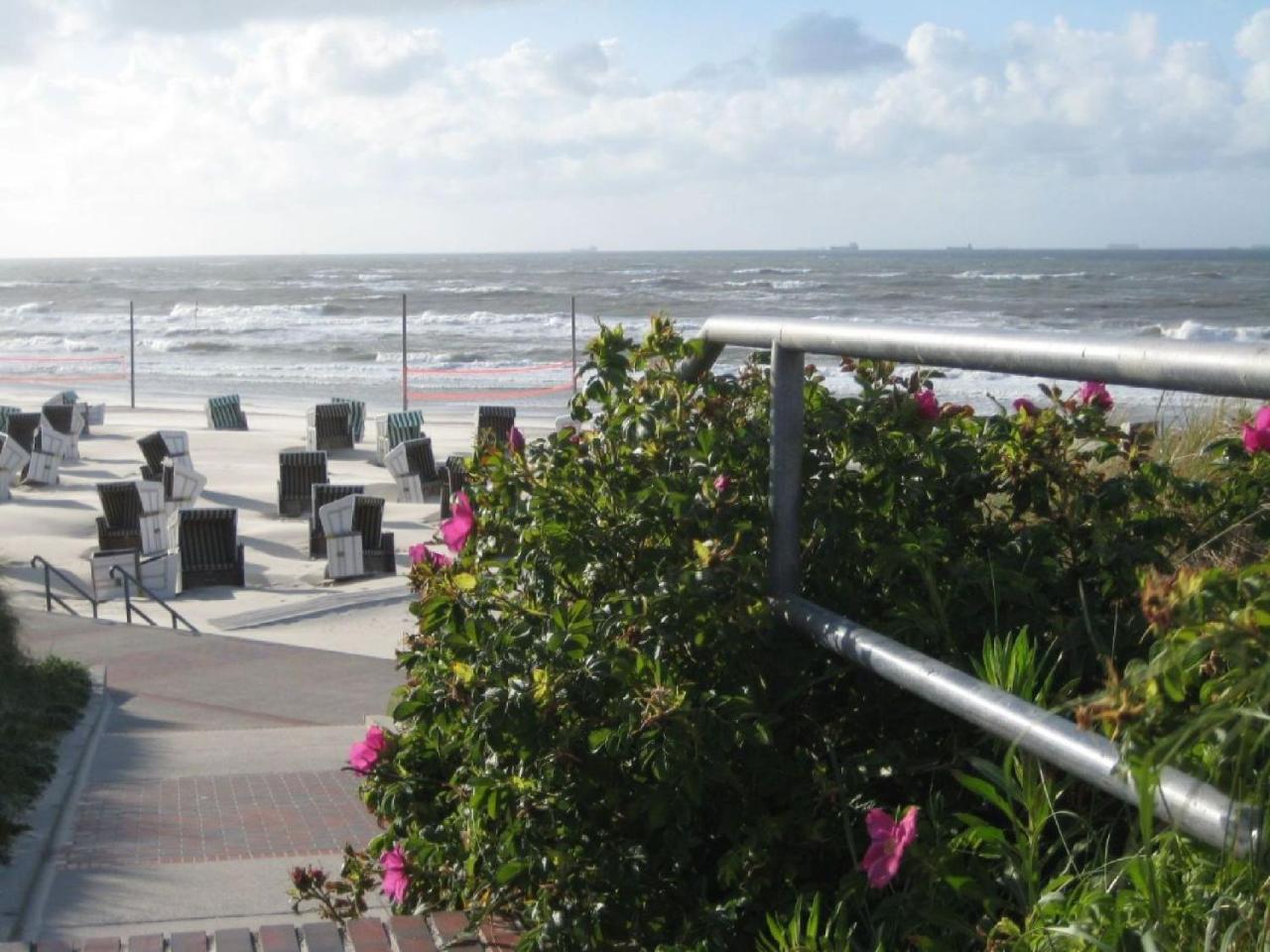 Kleine Charlotte - Traumwohnung Mit Terrasse Fuer 4 Personen Wangerooge Luaran gambar